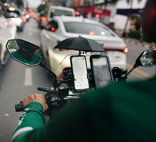 Route optimization comparison showing EZRoutePlanner vs Google Maps